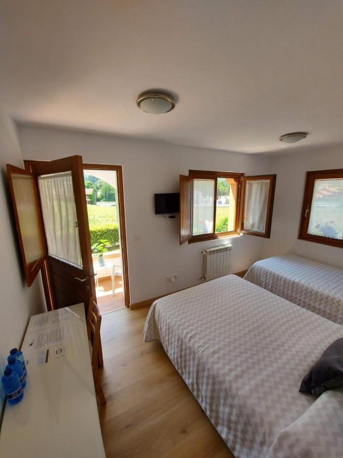 El Cuadron Bed & Breakfast Camango ภายนอก รูปภาพ